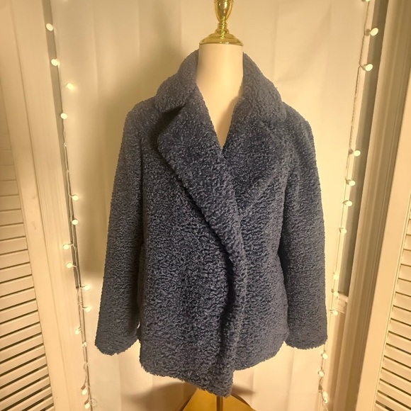 LC Lauren Conrad Cozy Blue Faux Fur Sherpa Coat Size M - Picture 8 of 8